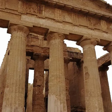 Dimora Fraula 3* Agrigento